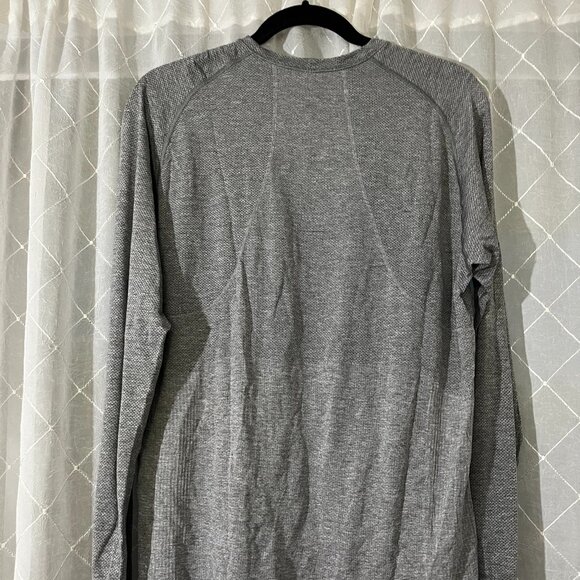 grey lululemon long sleeve size L - Picture 3 of 5